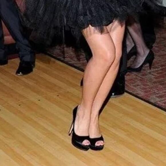 PRADA Patent Leather Slip On Peep Toe Platform Pumps Black Women's 38.5 US 8 - Picture 2 of 10